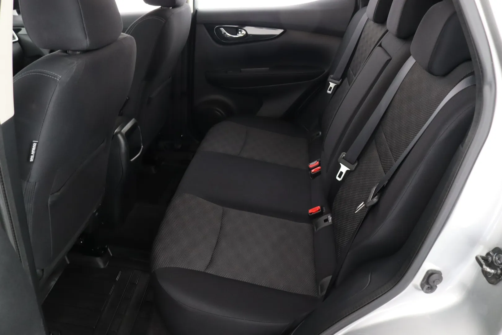 NISSAN Qashqai CKE-174 carousel image