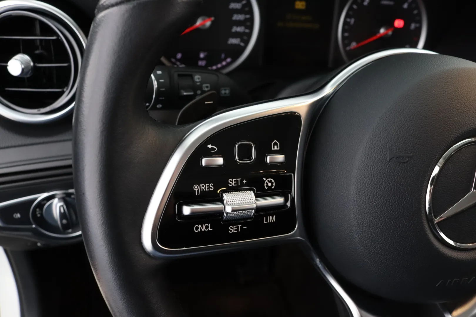MERCEDES-BENZ GLC CNB-475 carousel image