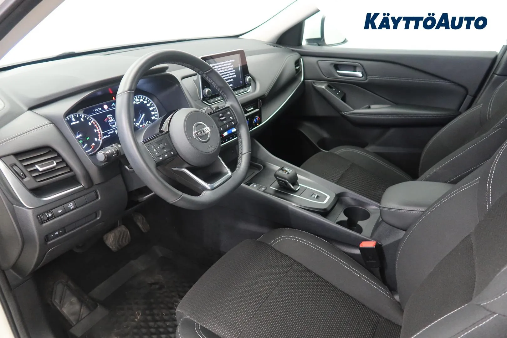 NISSAN Qashqai SOU-480 carousel image