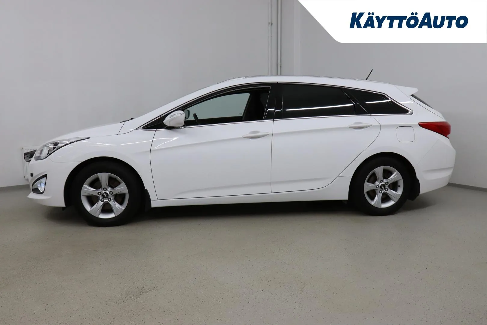 HYUNDAI i40 Wagon OTV-738 carousel image