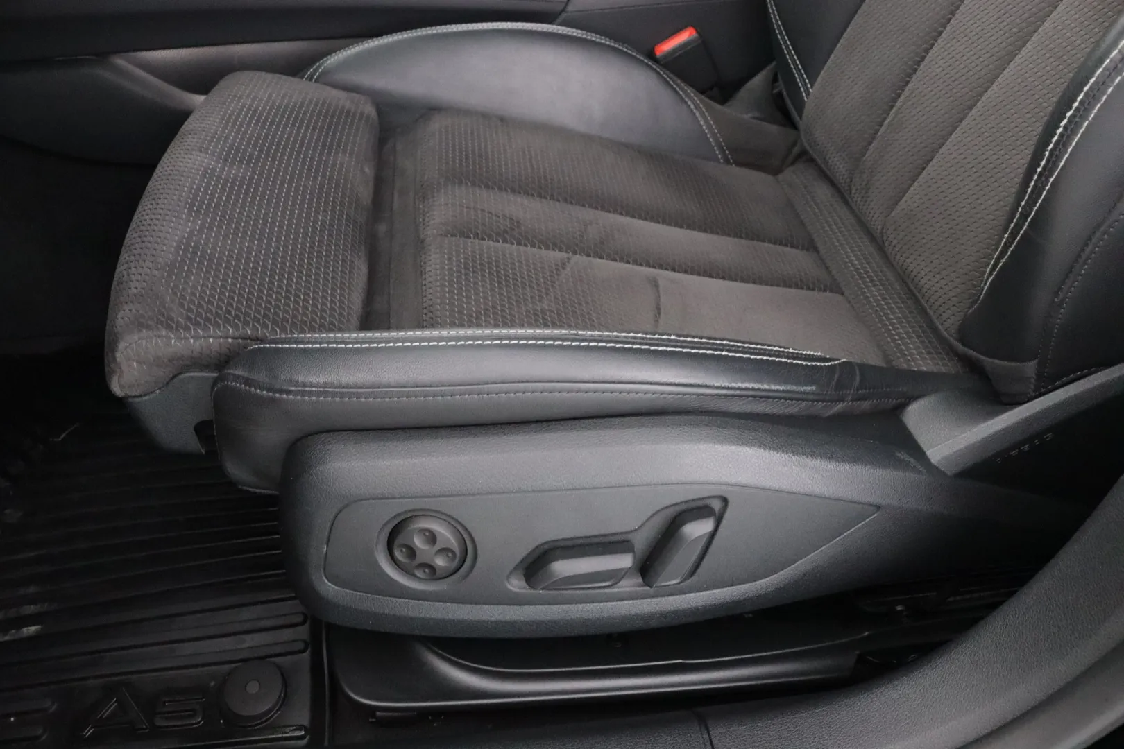 AUDI S5 LPS-390 carousel image