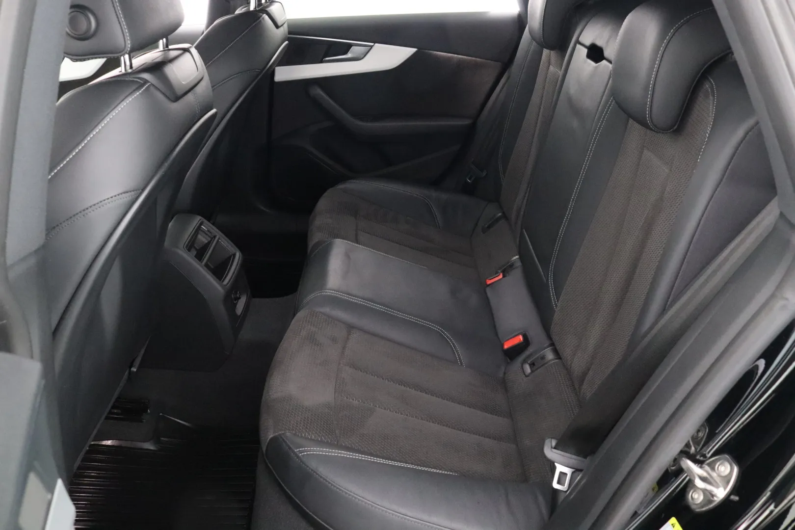 AUDI S5 LPS-390 carousel image
