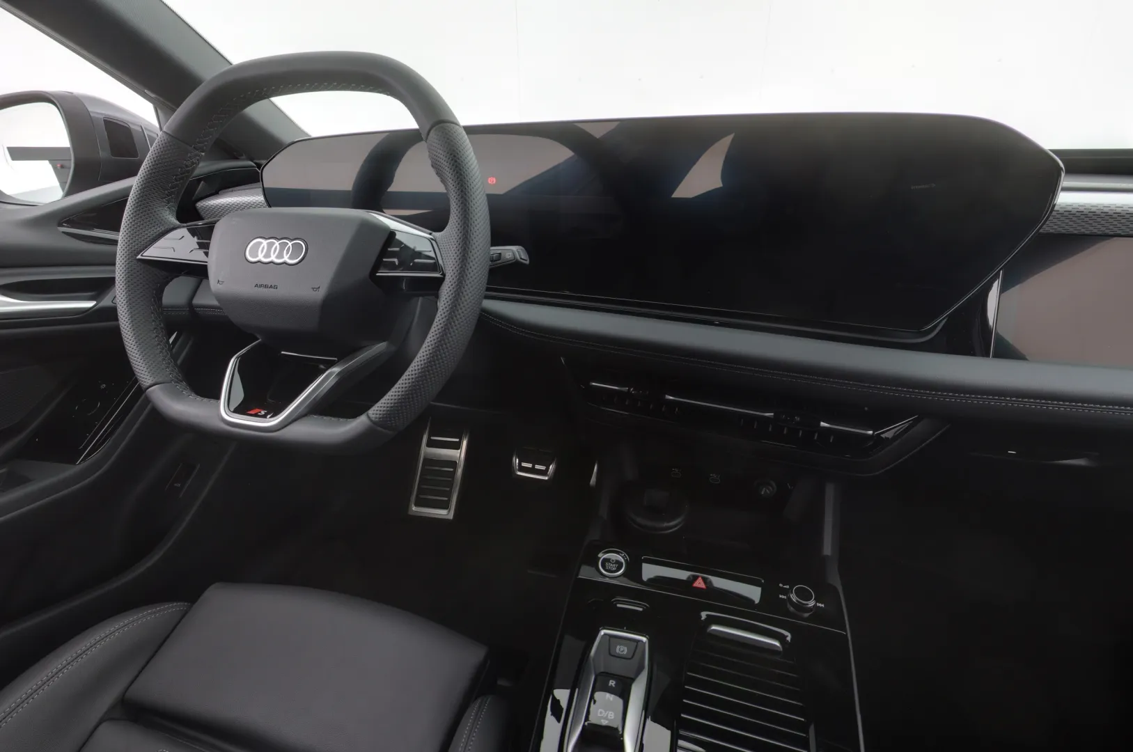 Audi A6 e-tron NOF-483 carousel image