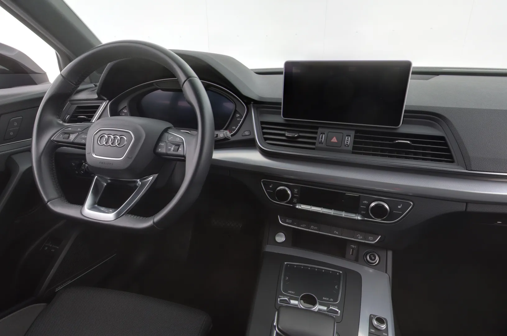 AUDI Q5 GPX-126 carousel image