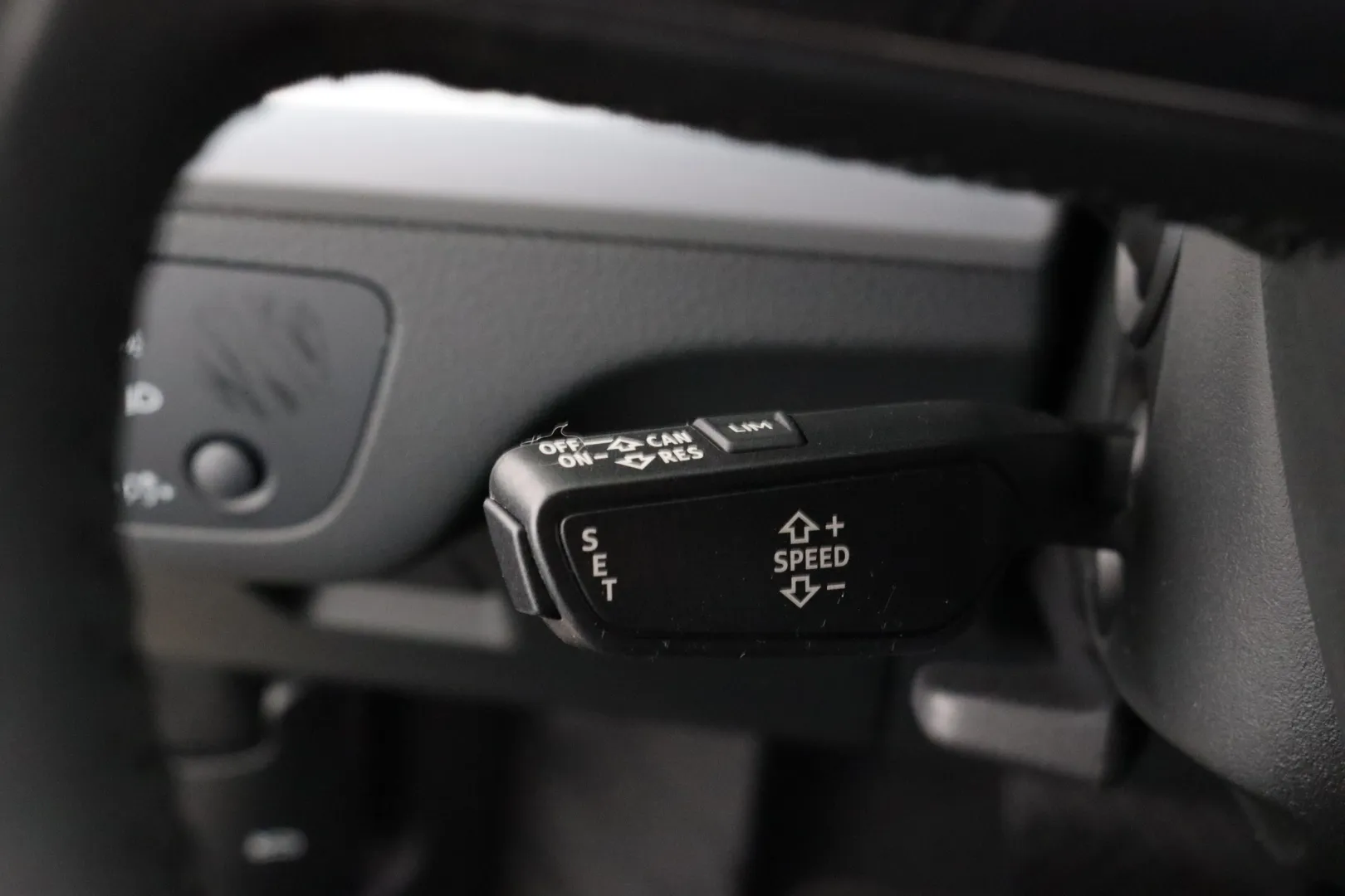 AUDI Q5 GPX-126 carousel image
