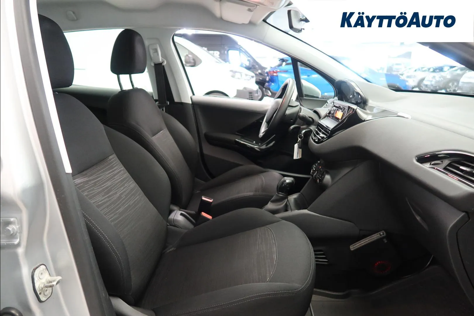PEUGEOT 208 ILO-993 carousel image