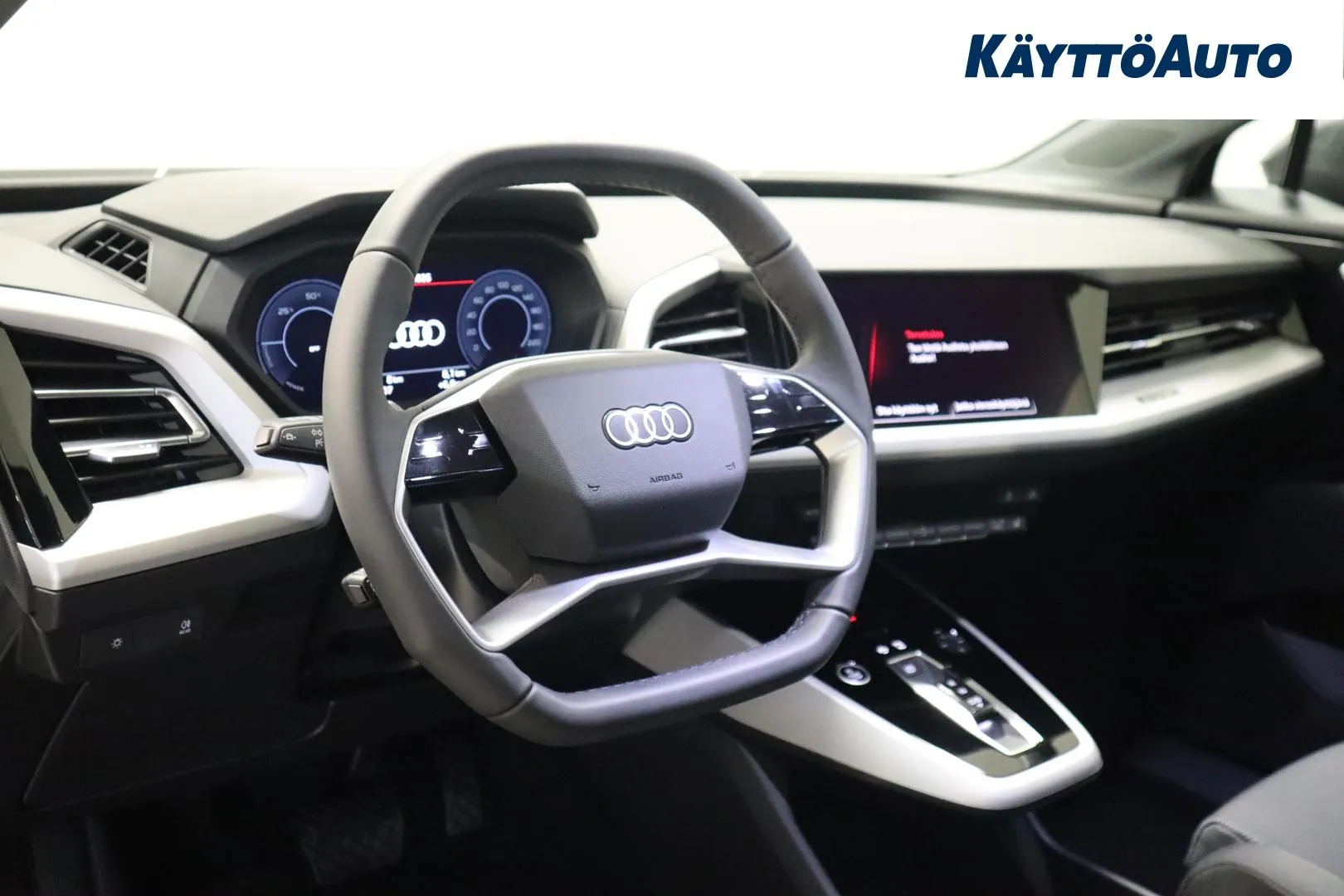 Audi Q4 e-tron SZH-323 carousel image