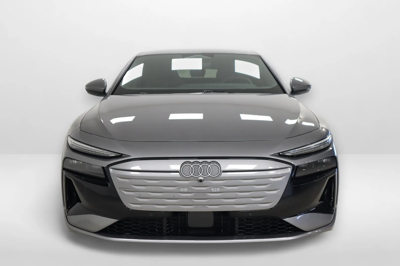 Audi A6 e-tron SZK-253 carousel image