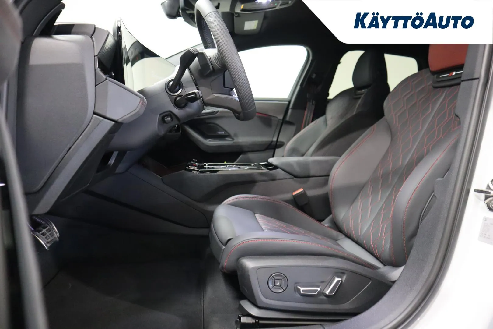 Audi S6 e-tron SZK-266 carousel image