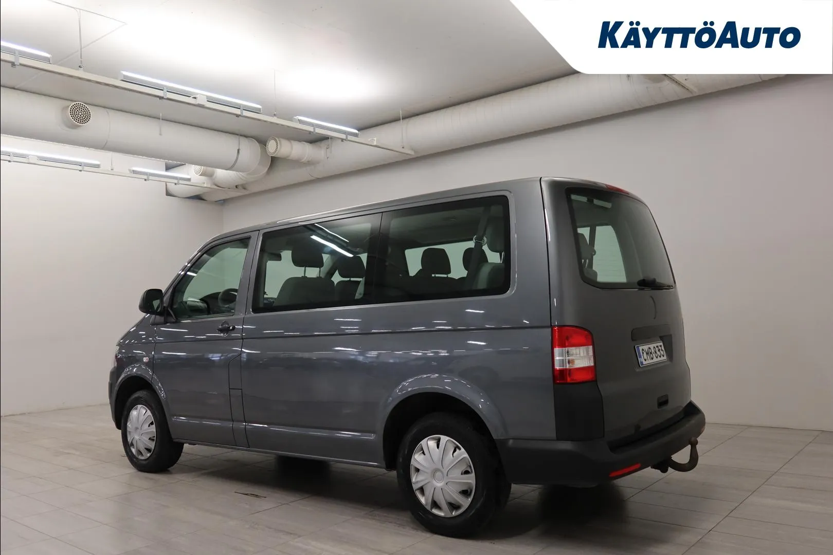 VOLKSWAGEN Transporter CMB-833 carousel image