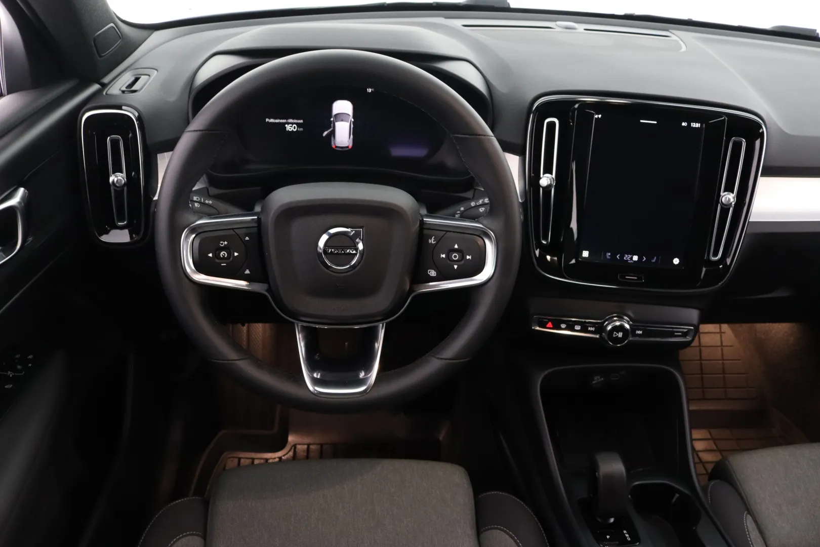 VOLVO XC40 RVR-504 carousel image