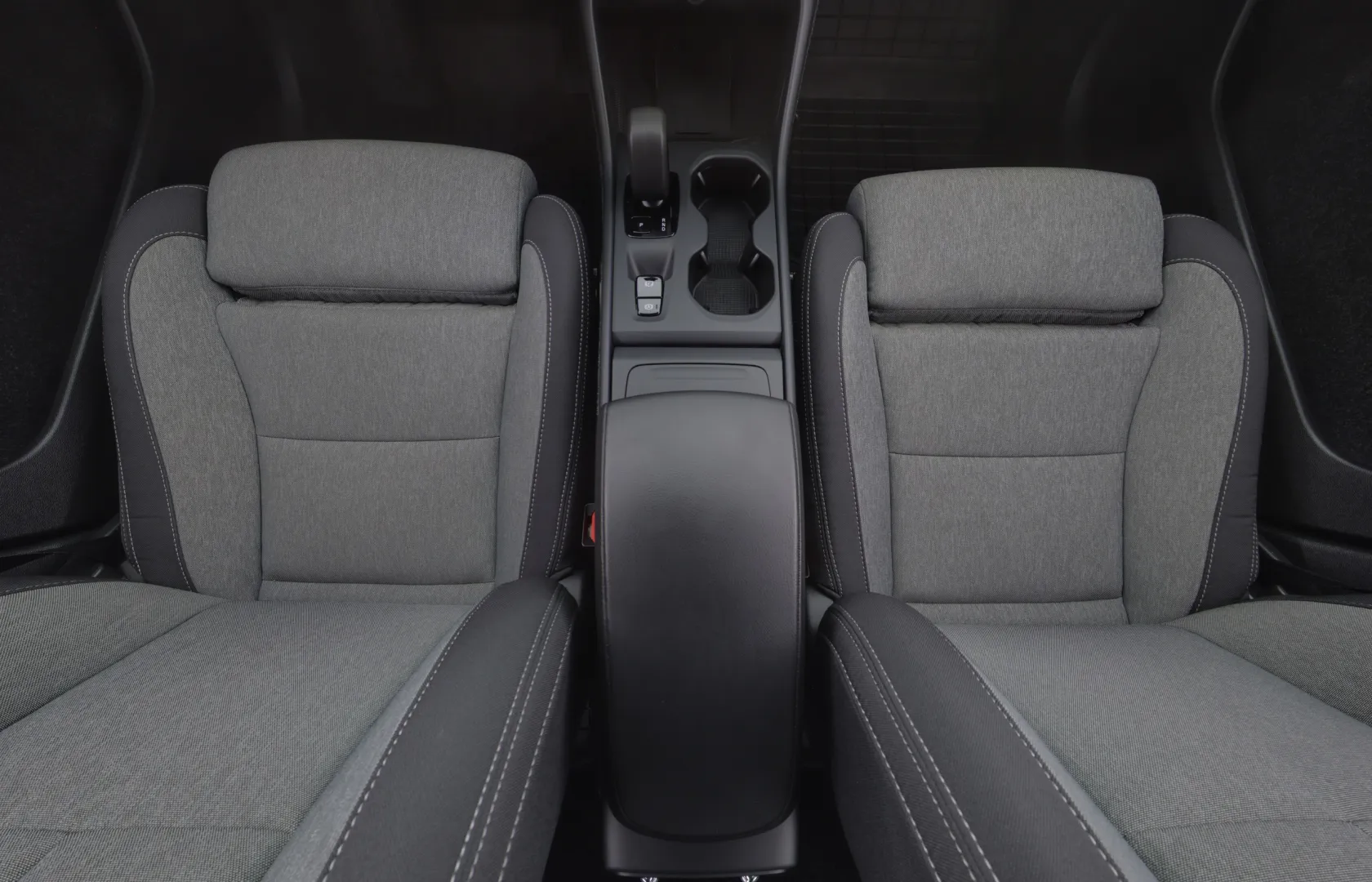 VOLVO XC40 RVU-867 carousel image