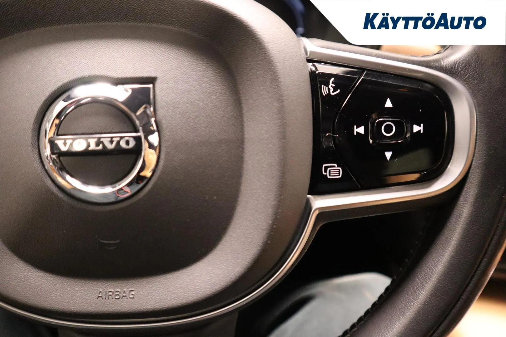VOLVO V90 BXJ-393 carousel image