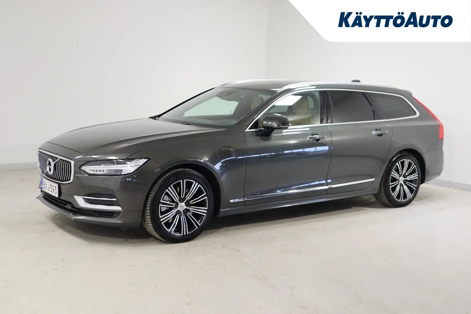 VOLVO V90 BXJ-393 carousel image