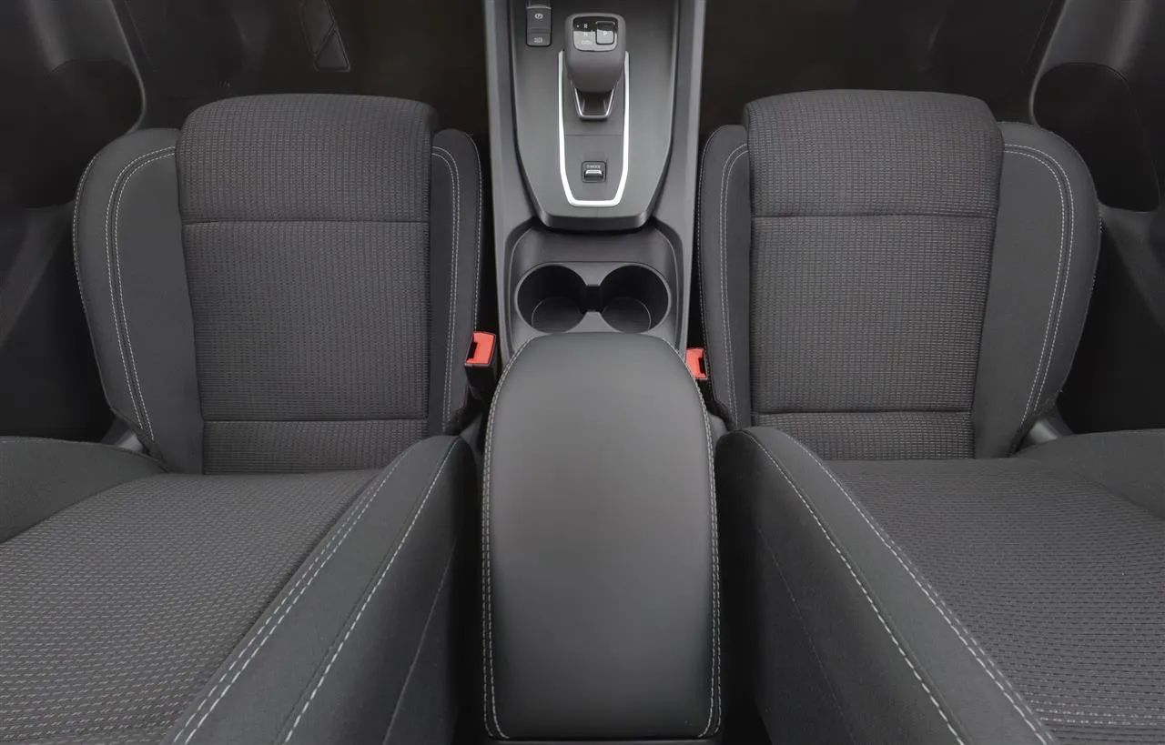 Nissan Qashqai NOE-330 carousel image