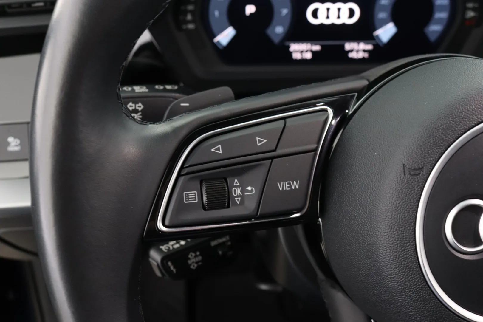 AUDI A3 CRF-587 carousel image