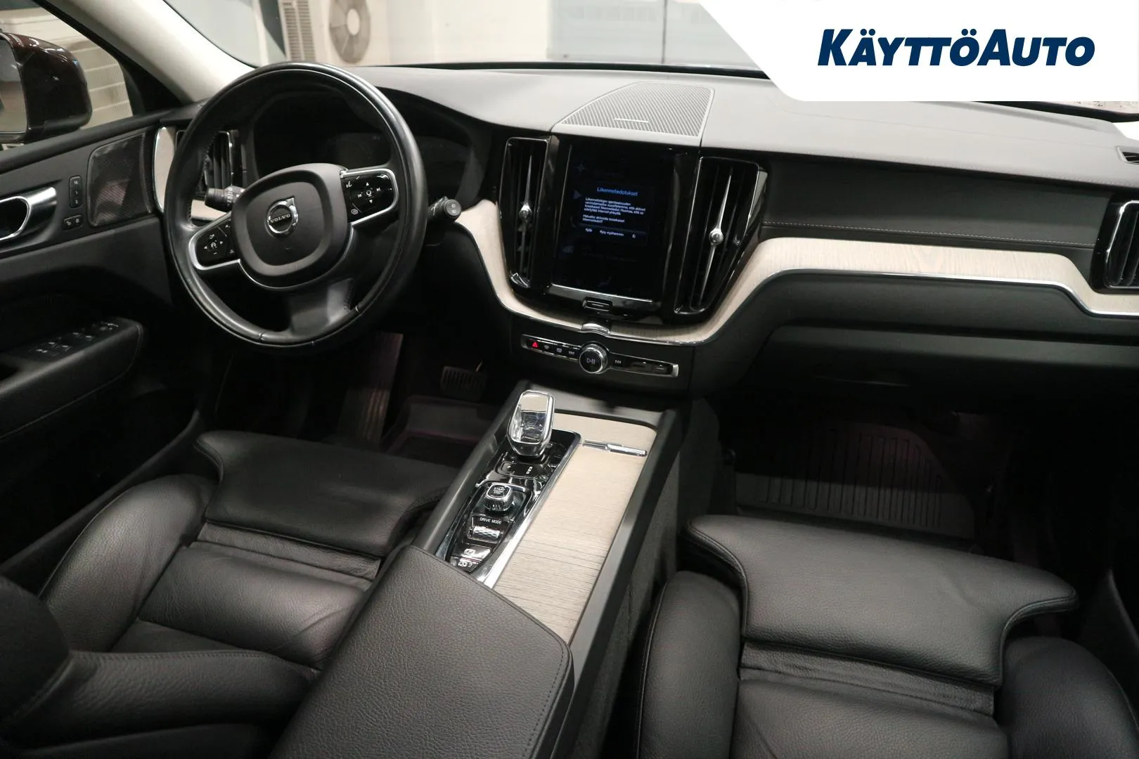VOLVO XC60 JMB-851 carousel image