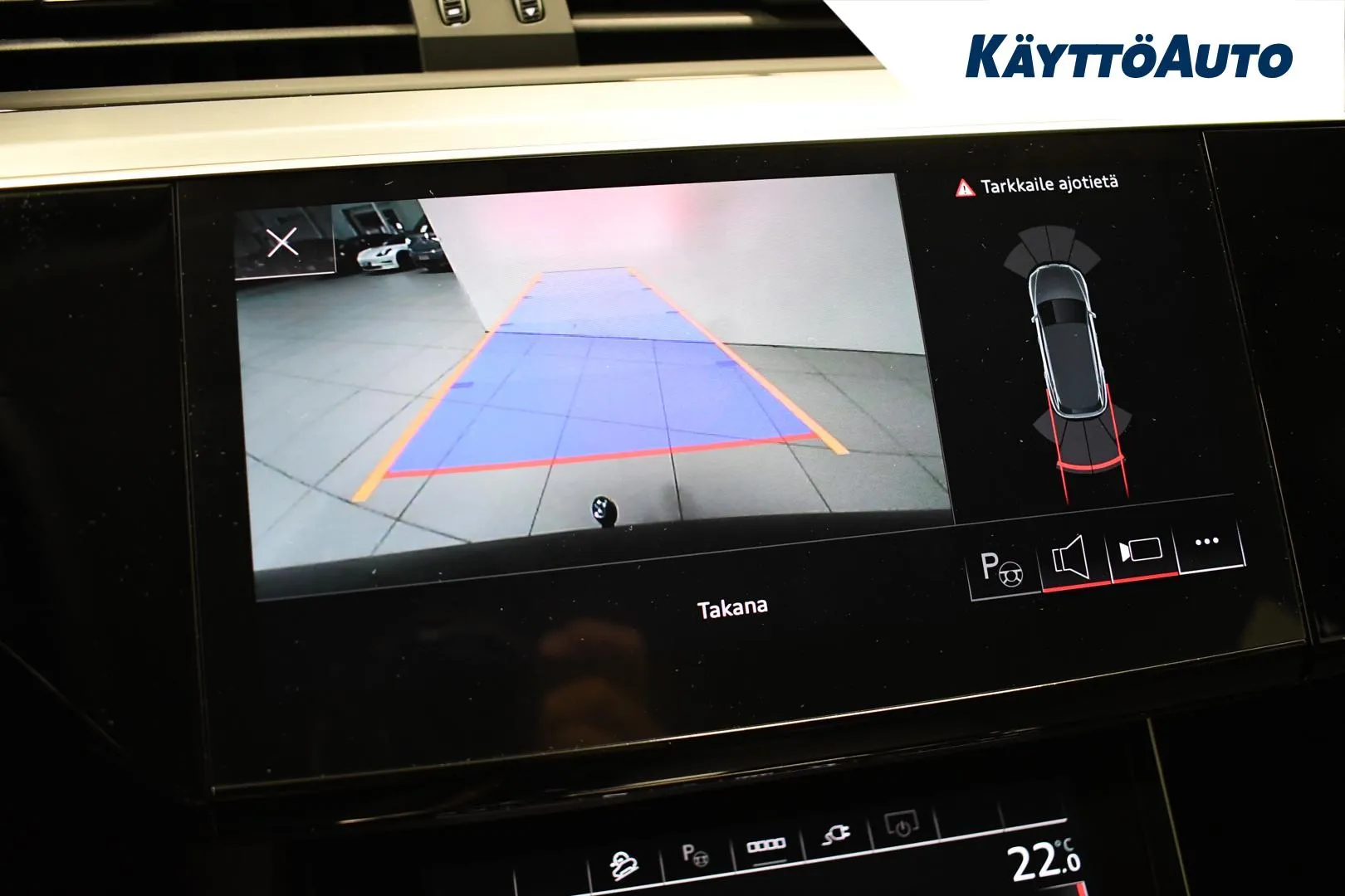 AUDI Q8 e-tron GPN-980 carousel image