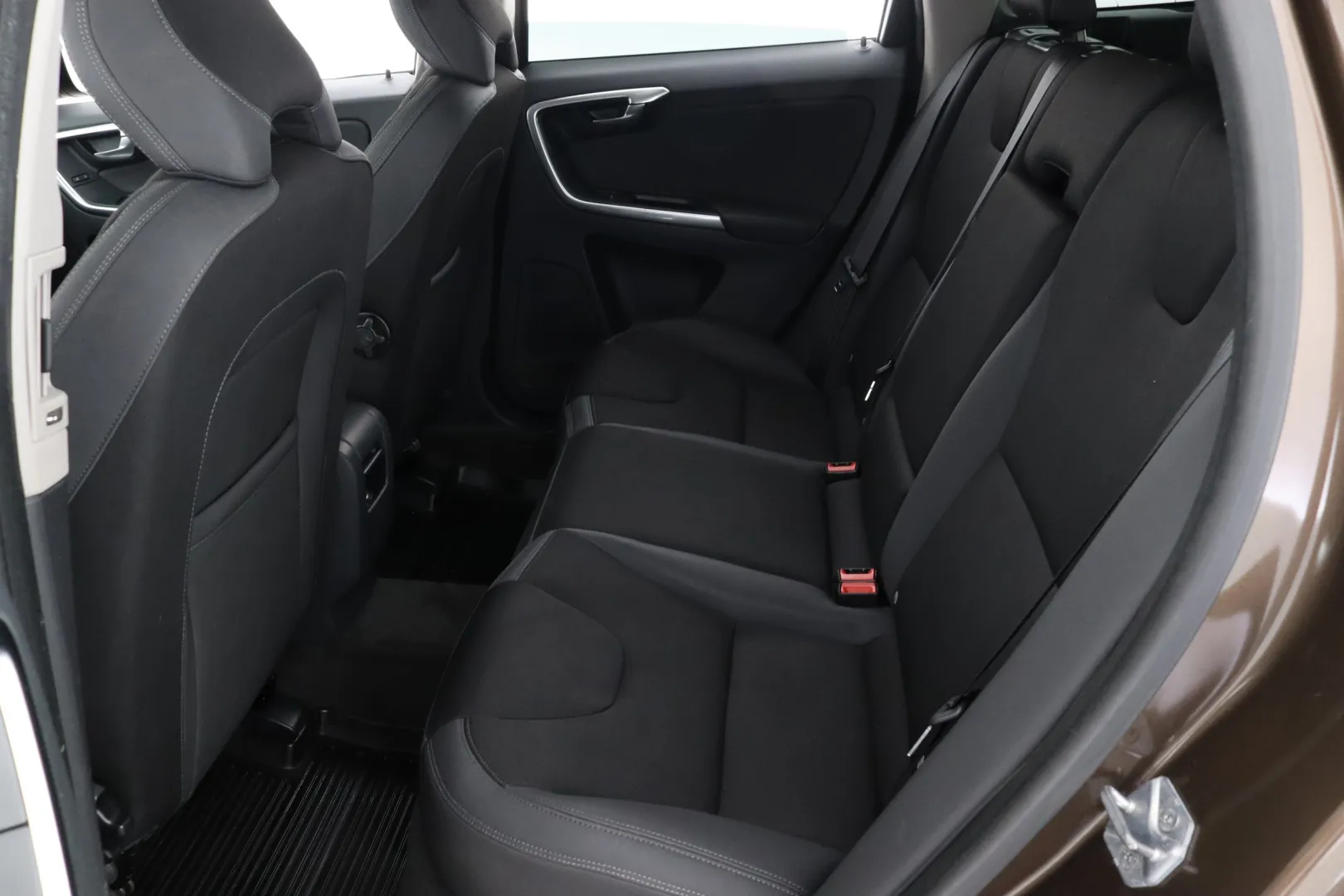 VOLVO XC60 MLR-370 carousel image