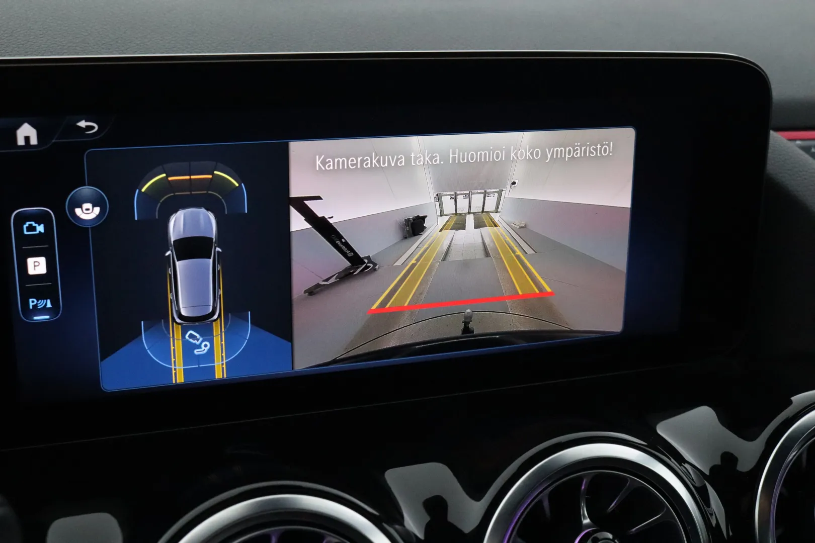 MERCEDES-BENZ GLA XTH-580 carousel image
