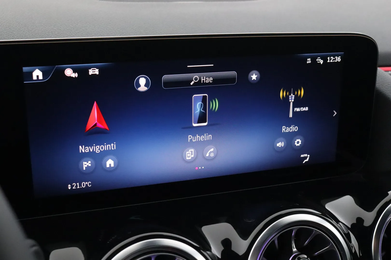 MERCEDES-BENZ GLA XTH-580 carousel image