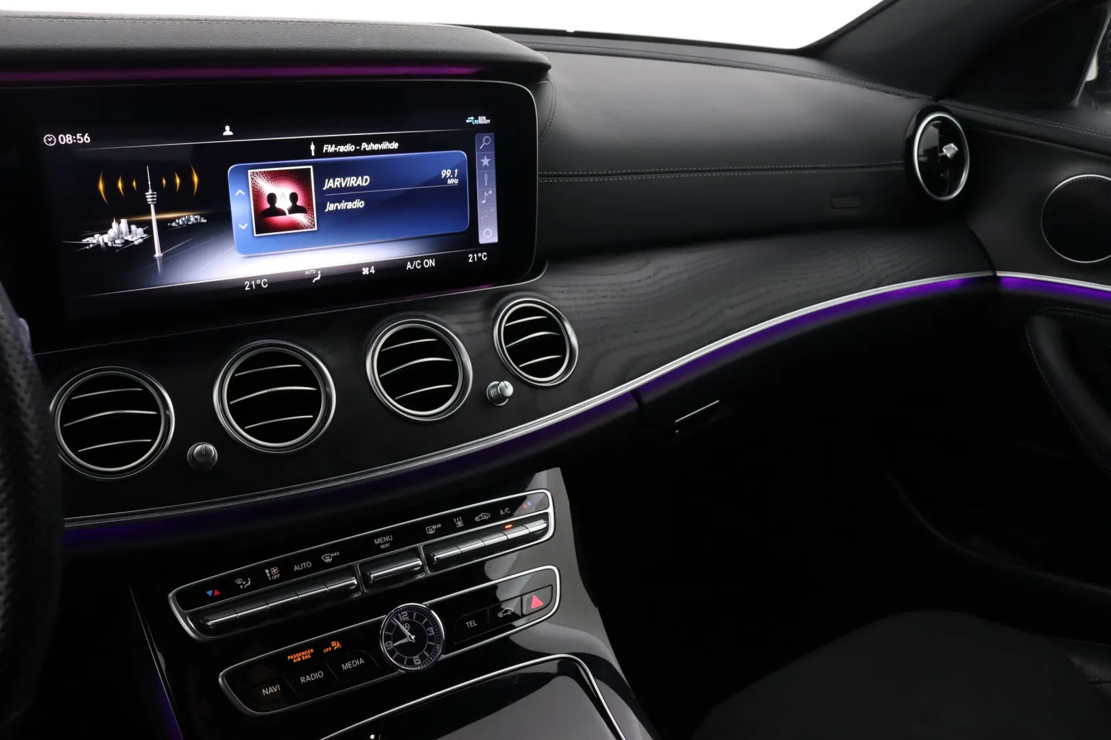 MERCEDES-BENZ E XPL-394 carousel image