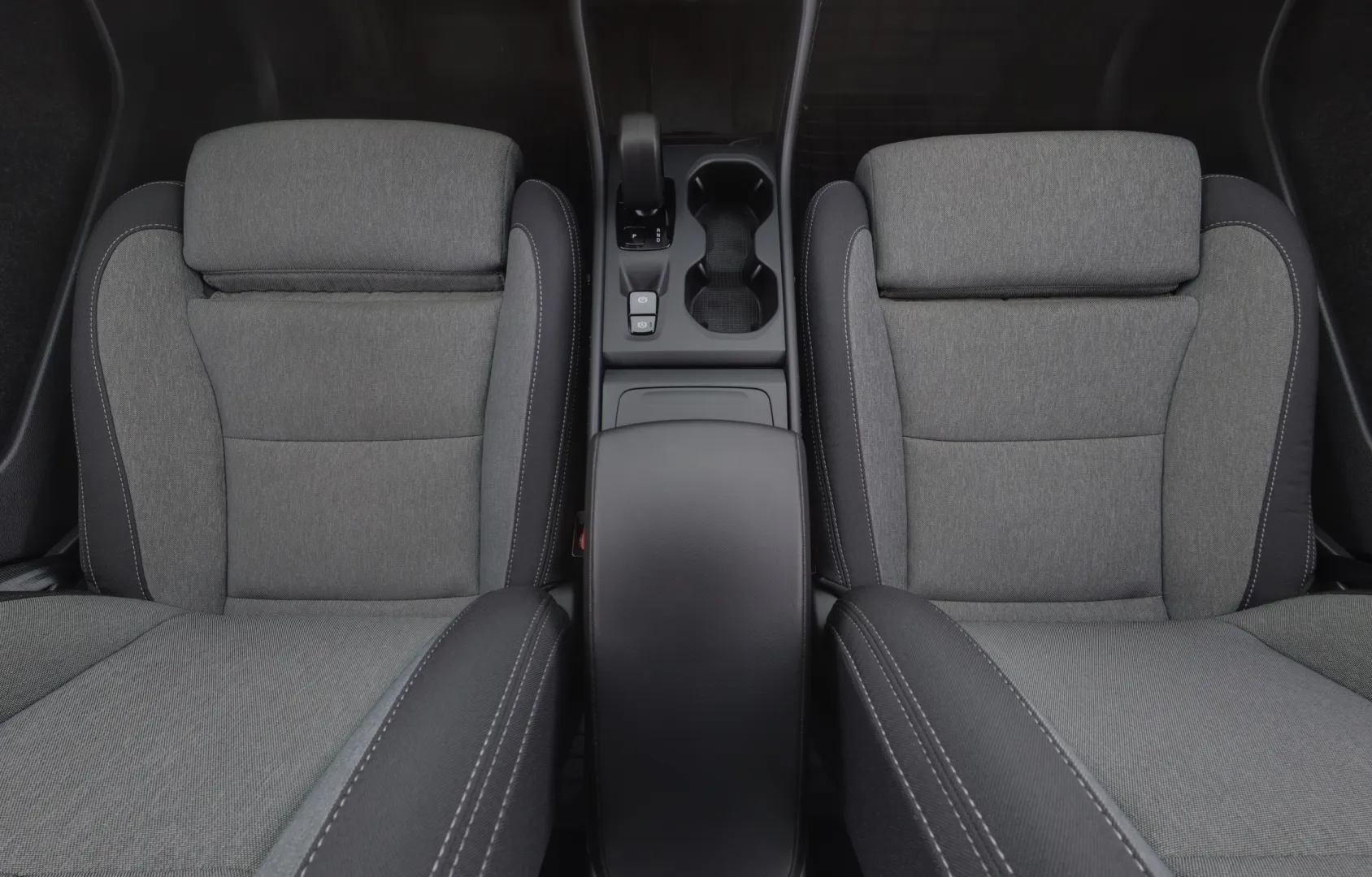 VOLVO XC40 RVR-505 carousel image