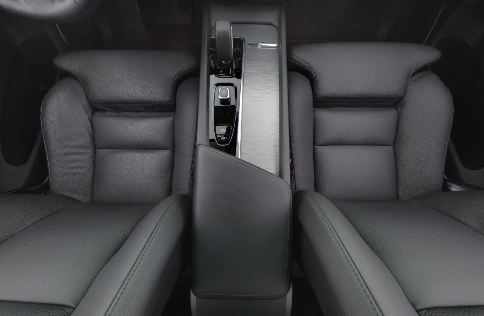 VOLVO XC60 SPK-111 carousel image