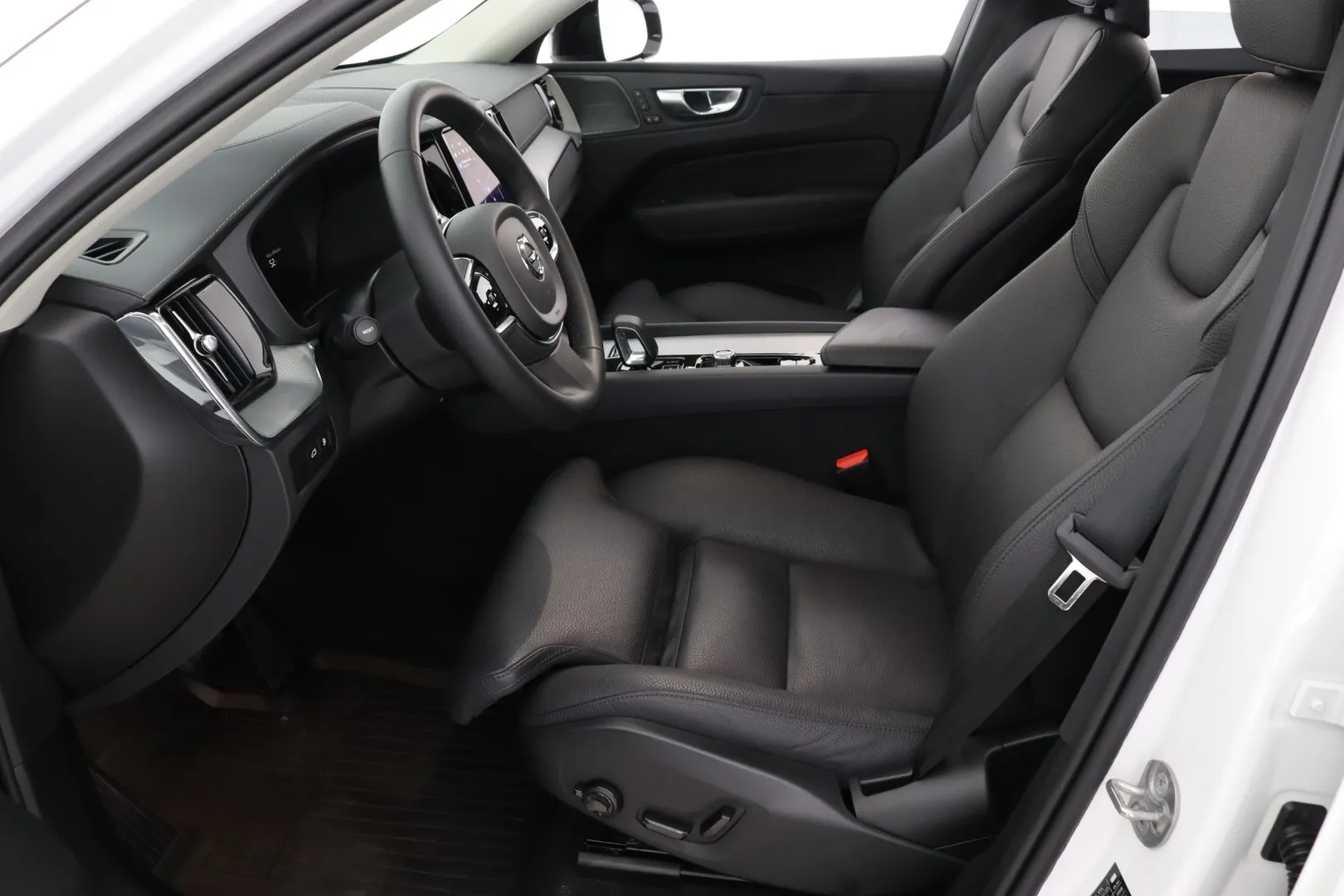 VOLVO XC60 SPK-111 carousel image