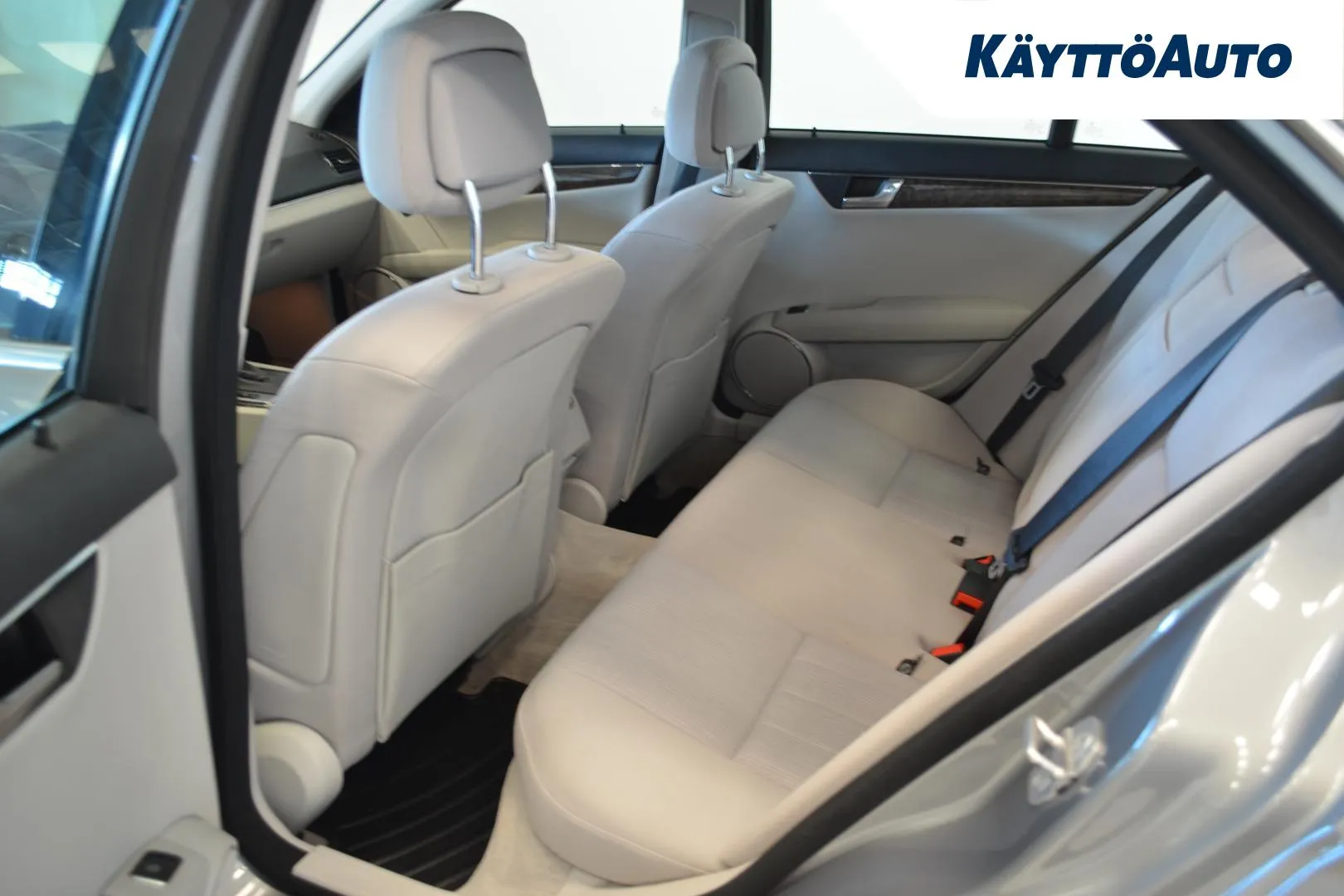 MERCEDES-BENZ C ELV-734 carousel image