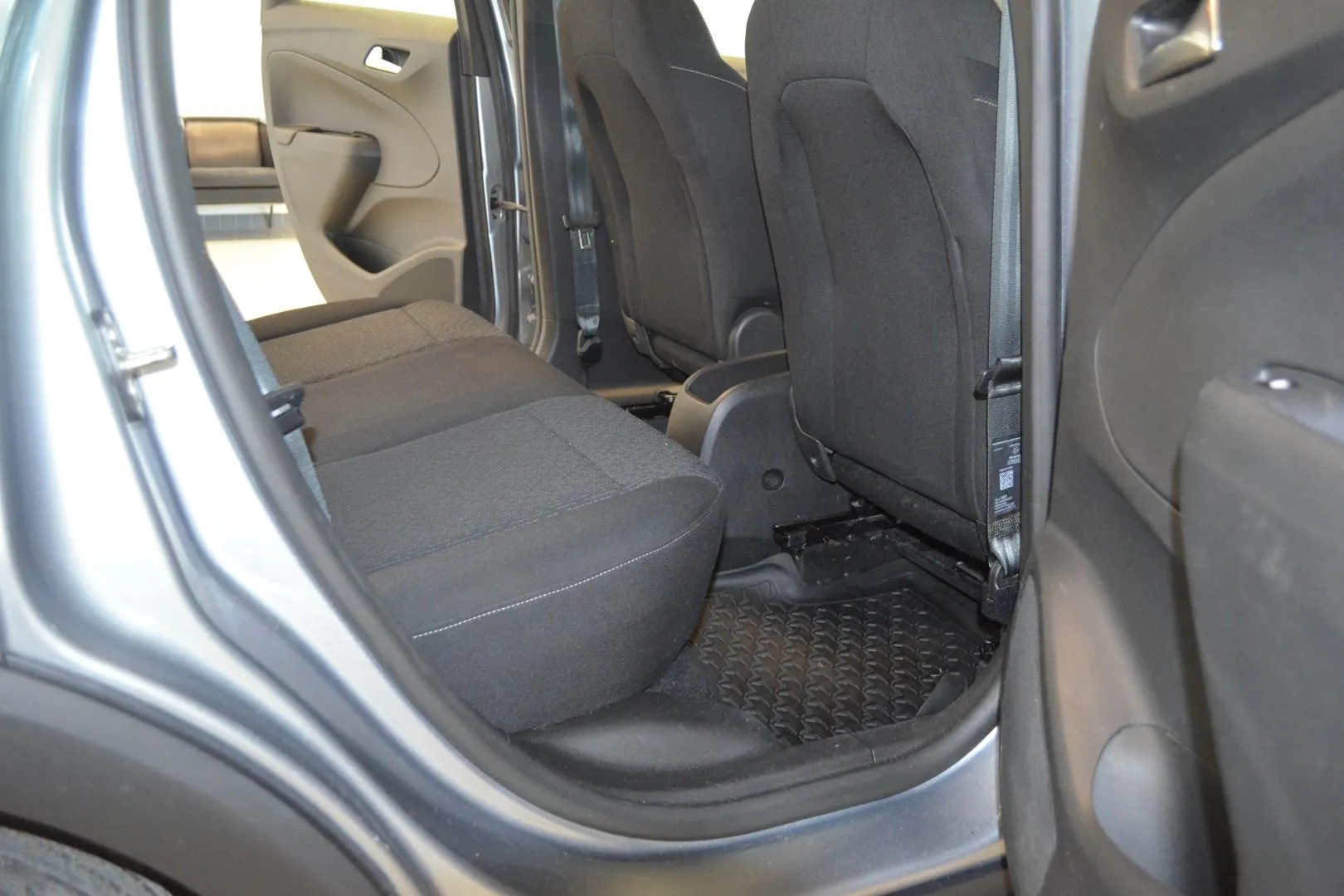 OPEL Crossland X COZ-600 carousel image