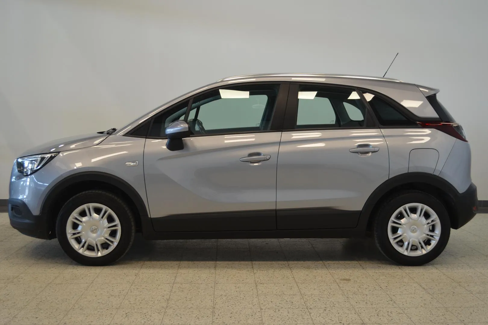 OPEL Crossland X COZ-600 carousel image