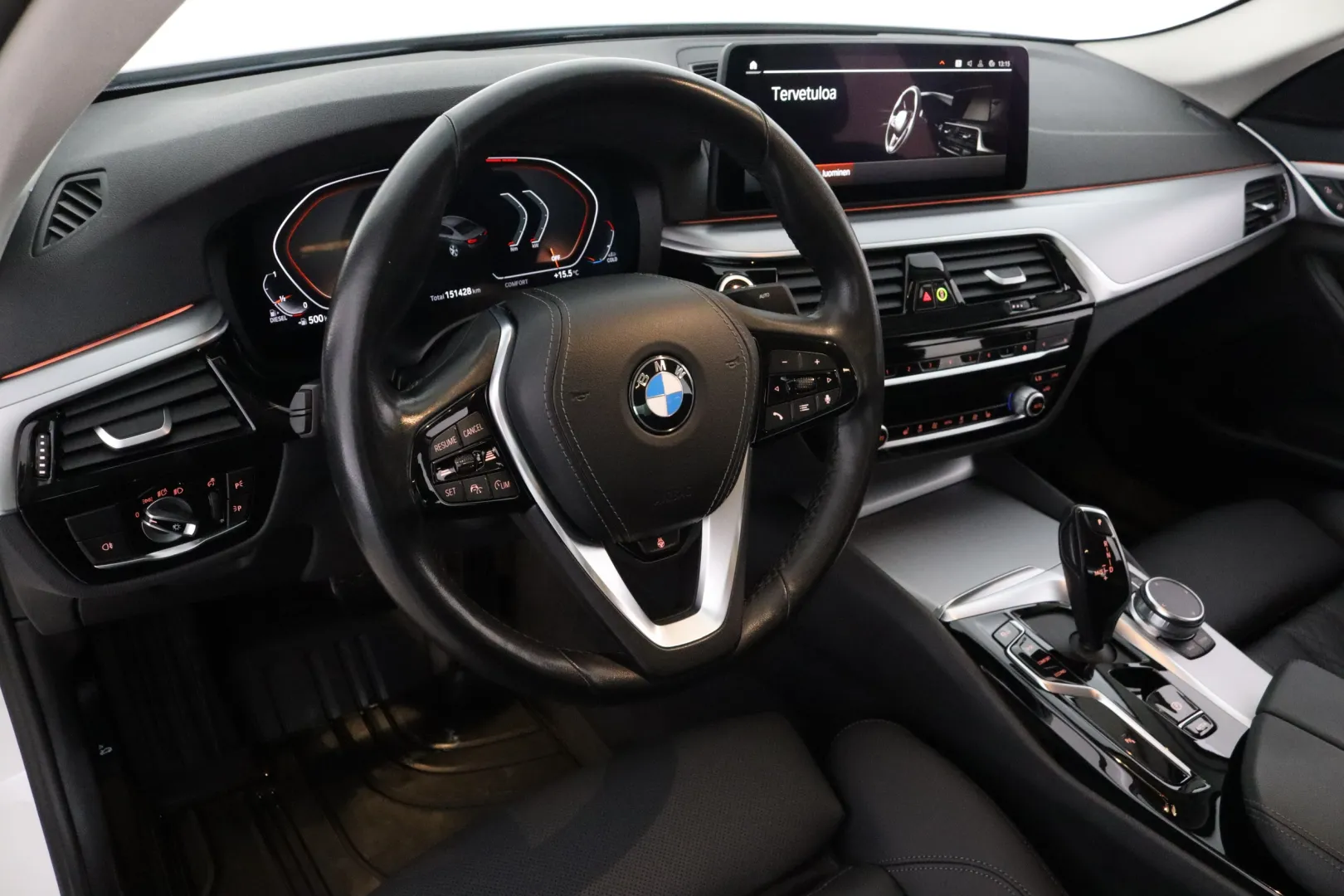 BMW 520 FPB-894 carousel image