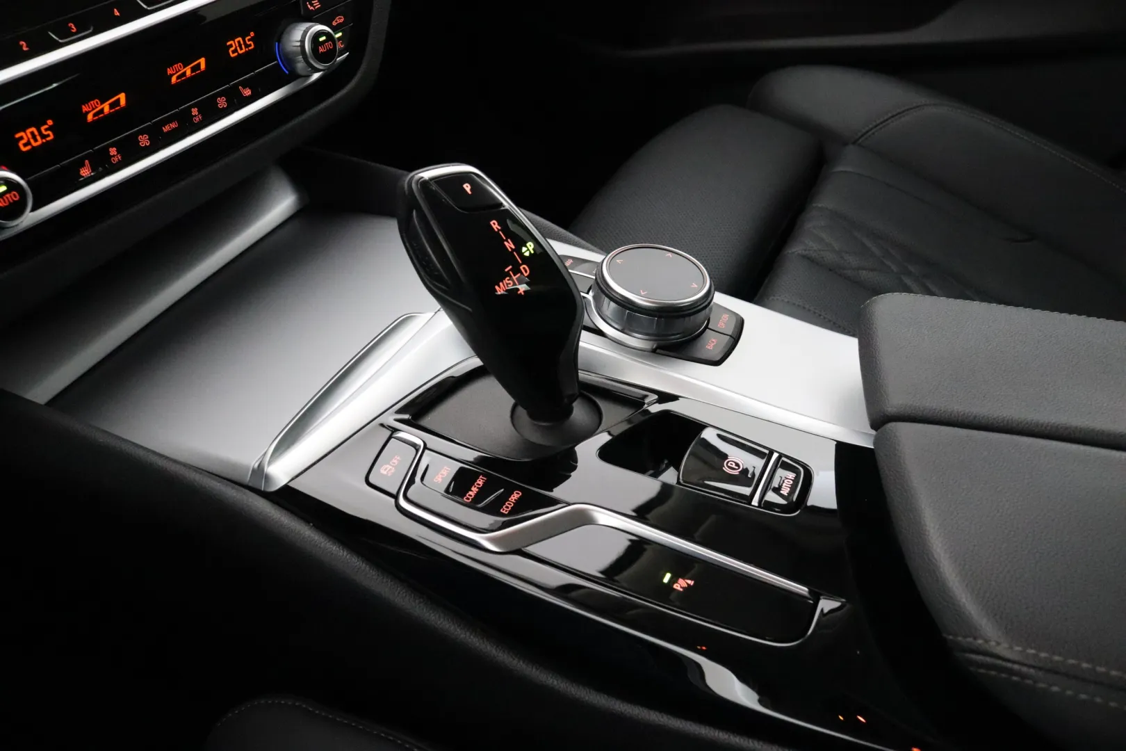 BMW 520 FPB-894 carousel image