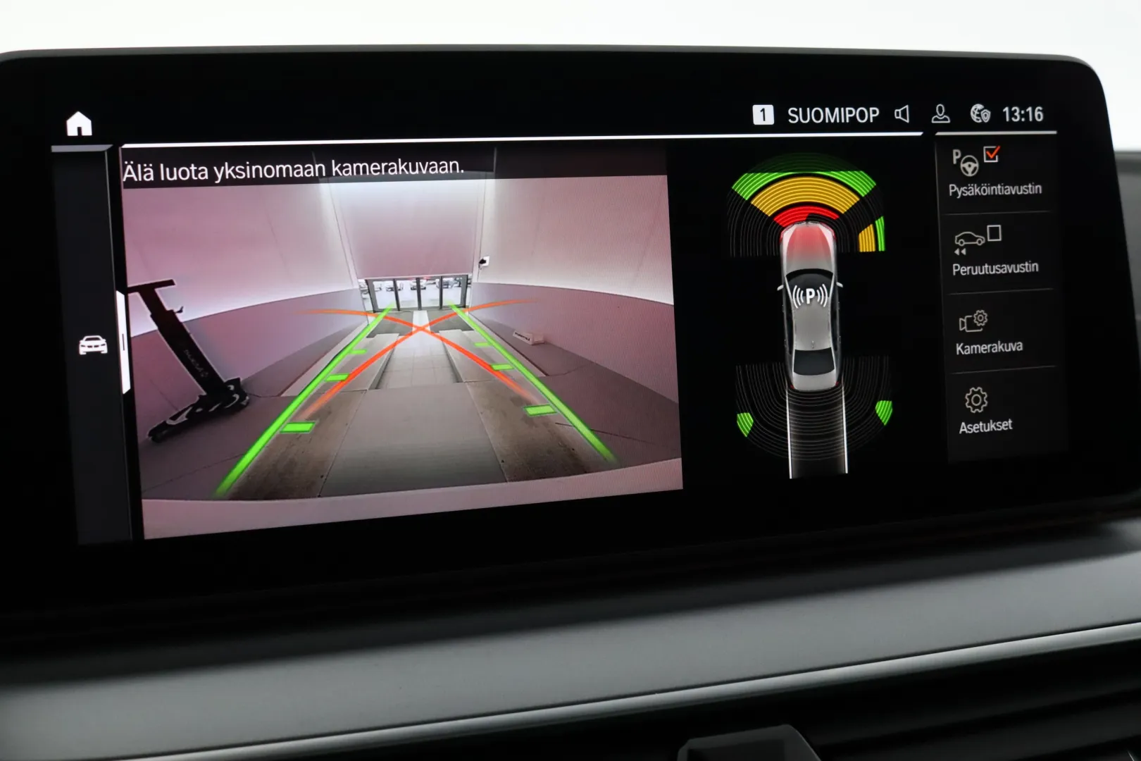 BMW 520 FPB-894 carousel image