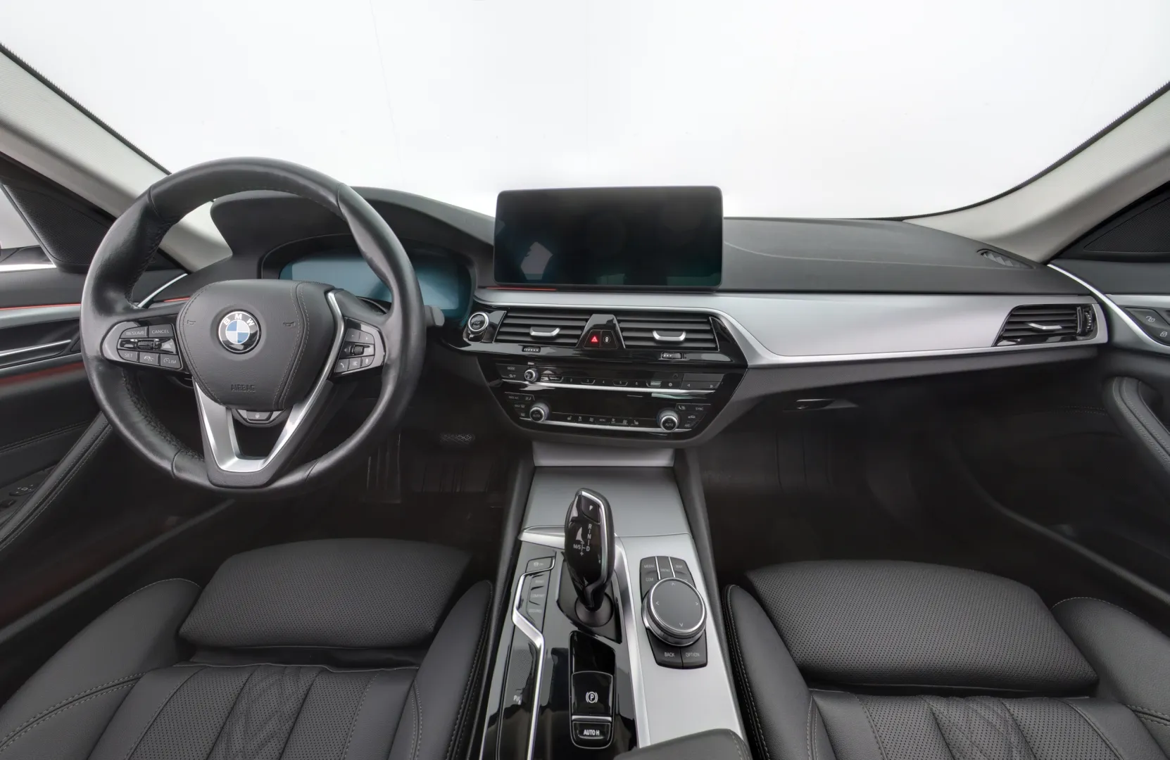 BMW 520 FPB-894 carousel image