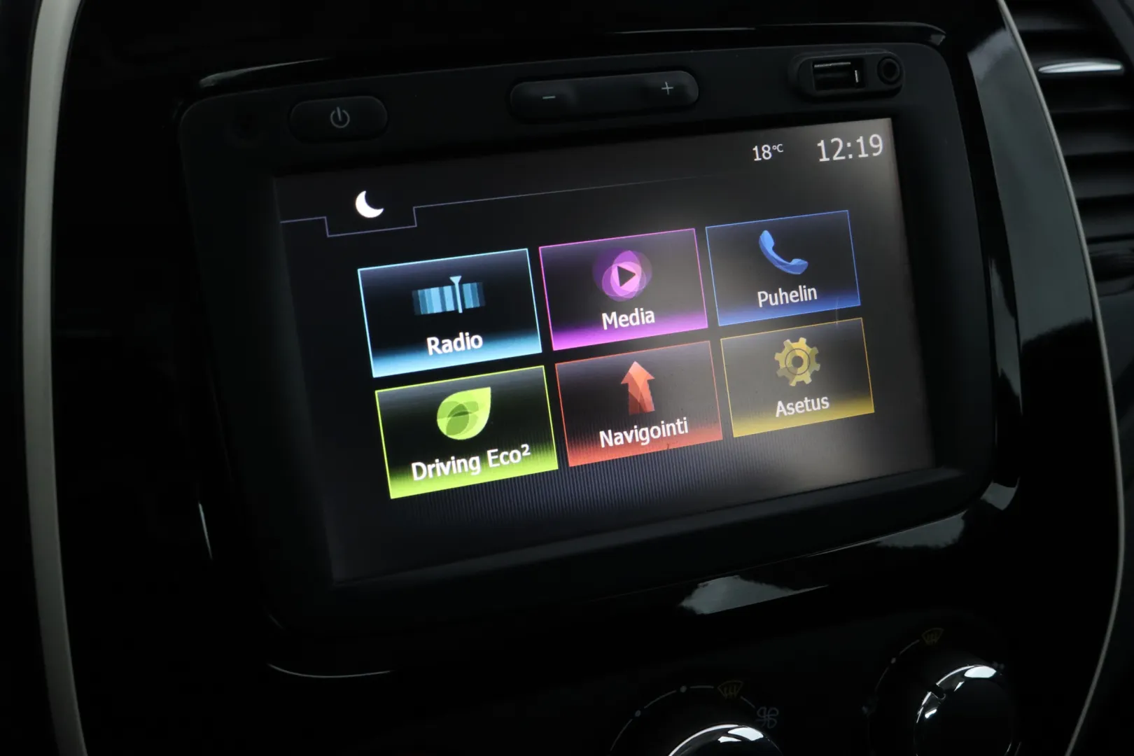 RENAULT Captur IOH-758 carousel image