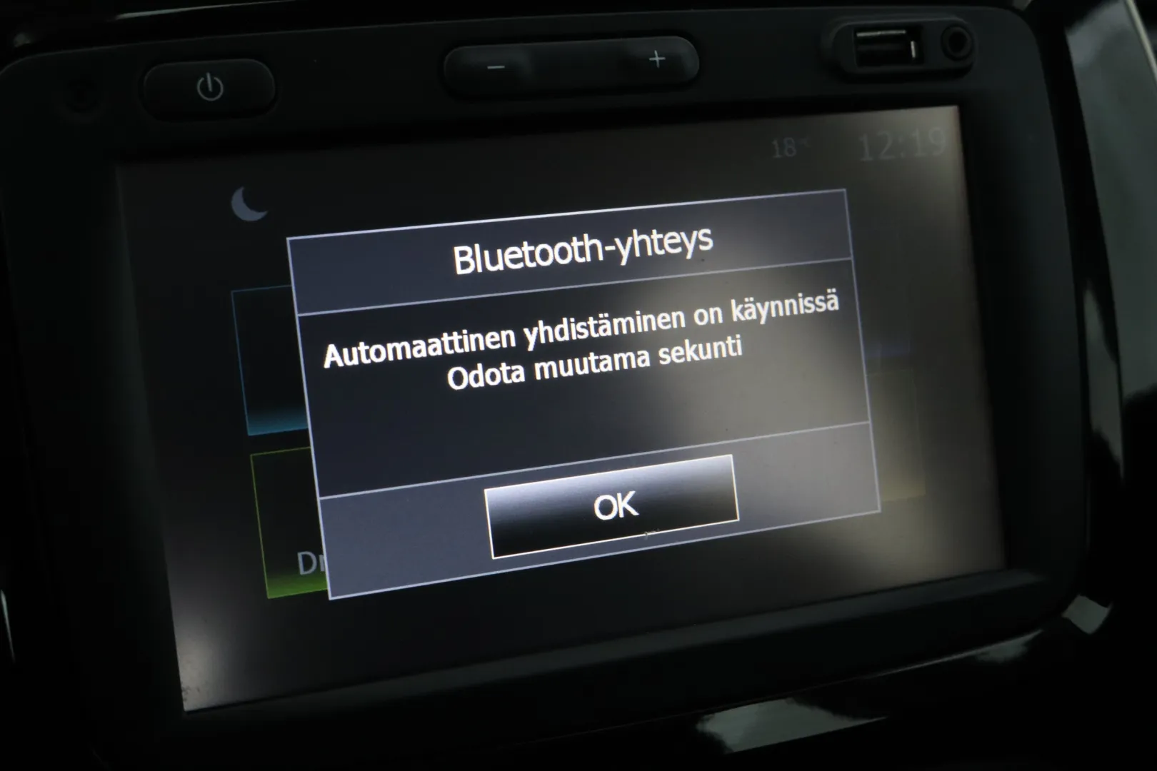 RENAULT Captur IOH-758 carousel image