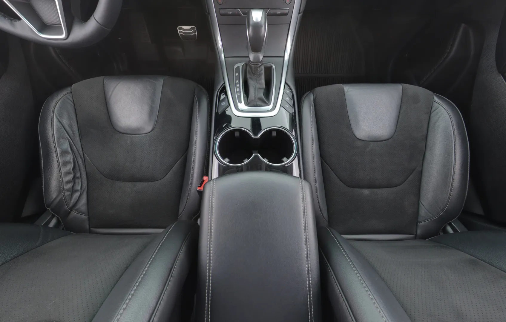 FORD Edge JKH-665 carousel image