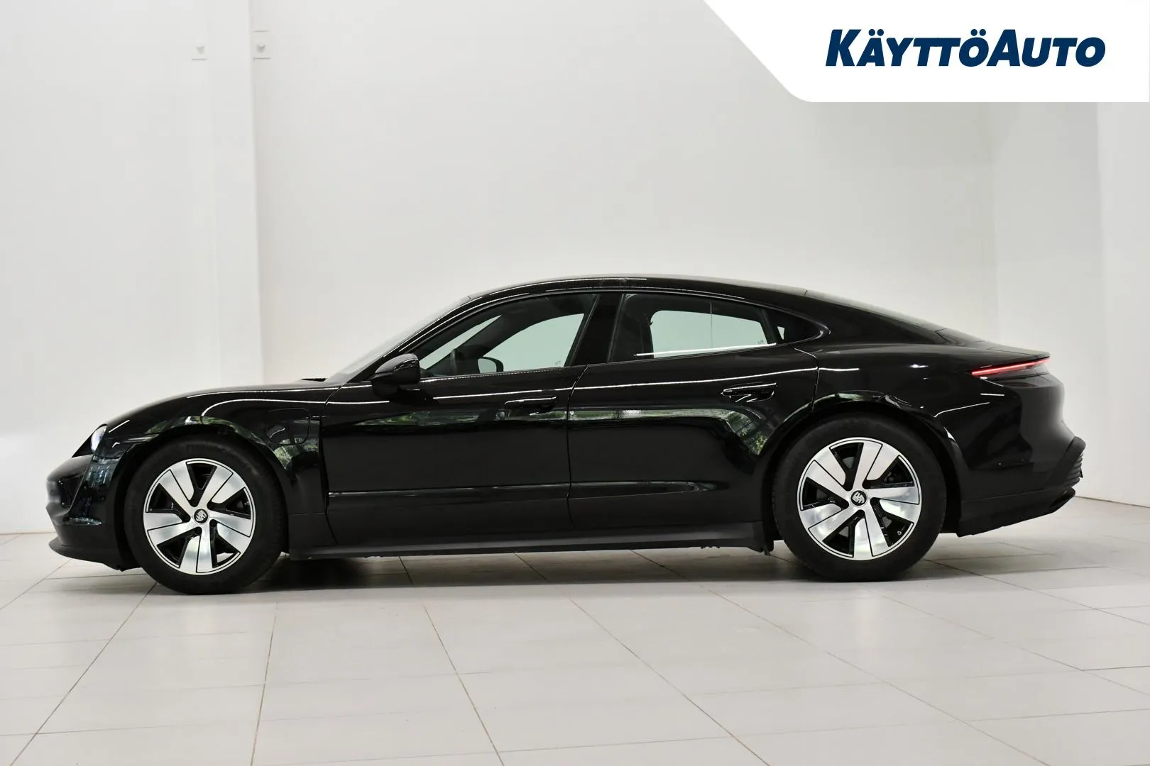 PORSCHE Taycan FPH-140 carousel image