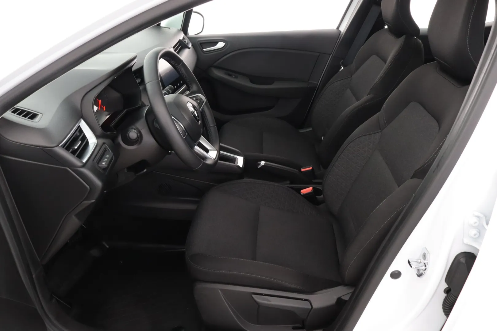 RENAULT Clio OZC-988 carousel image