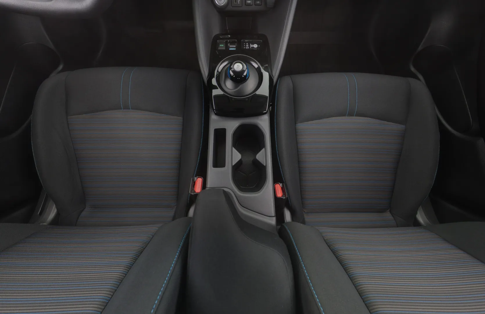 NISSAN Leaf IRB-939 carousel image