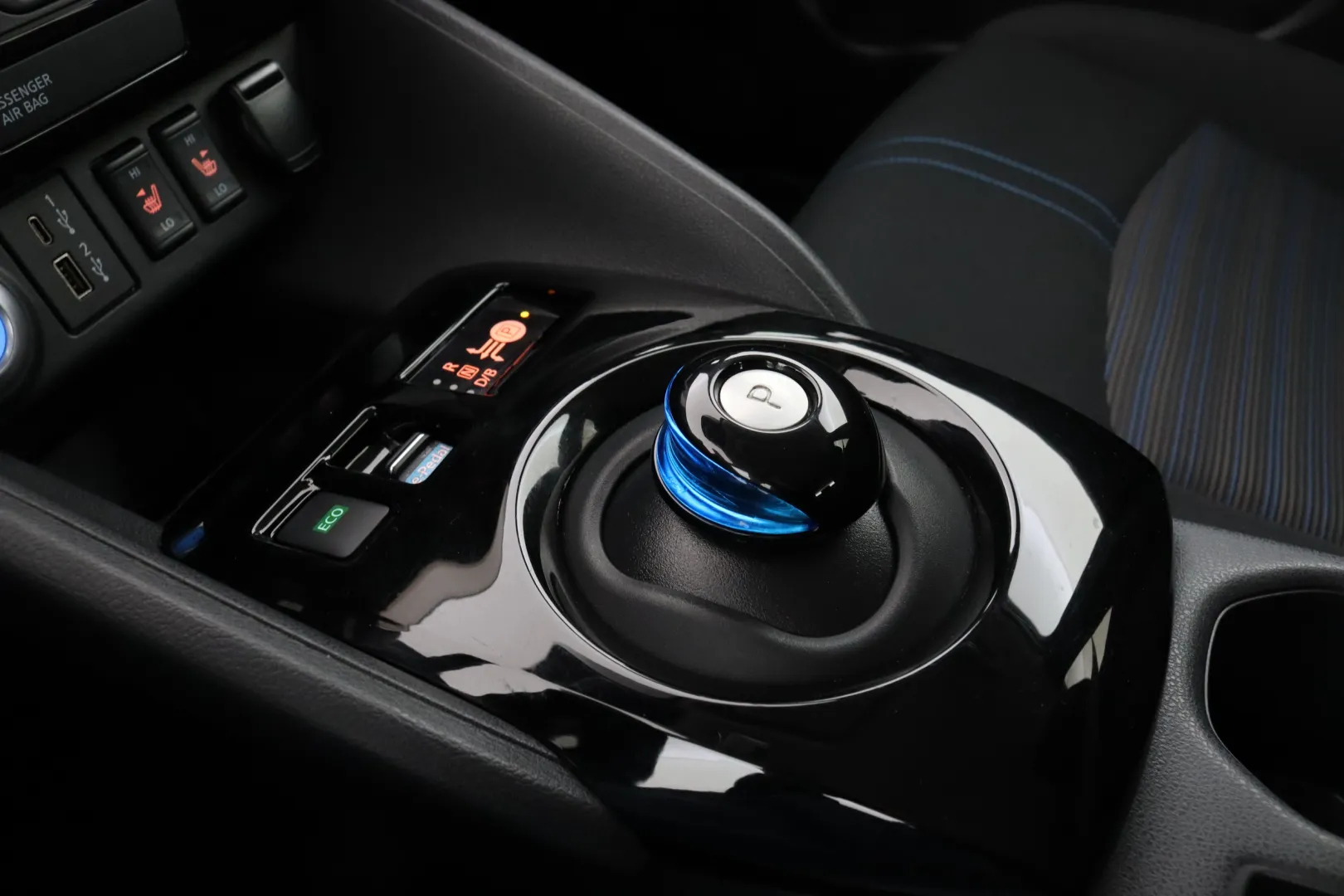 NISSAN Leaf IRB-939 carousel image