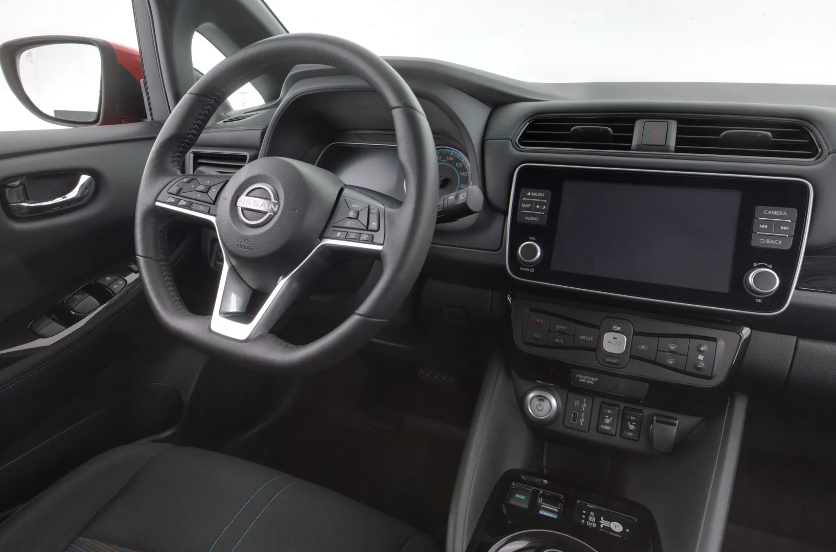 NISSAN Leaf IRB-939 carousel image