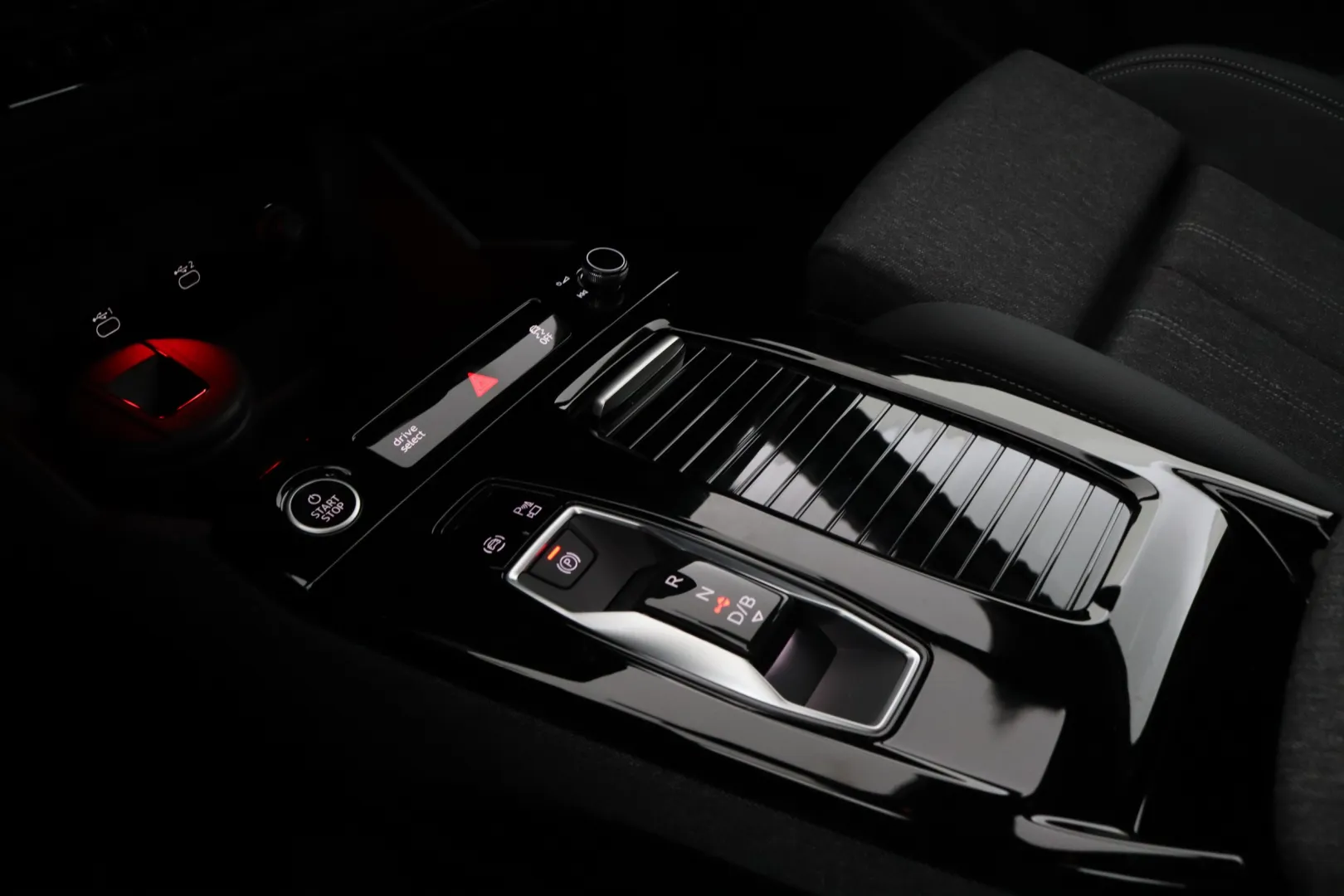 AUDI Q6 e-tron MRL-871 carousel image