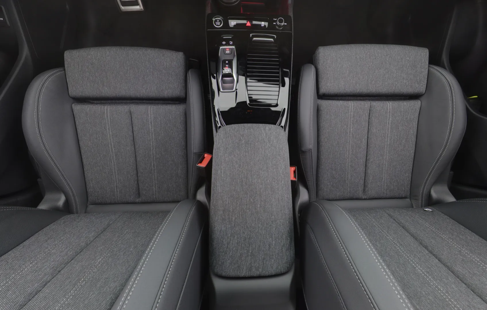 AUDI Q6 e-tron MRL-871 carousel image