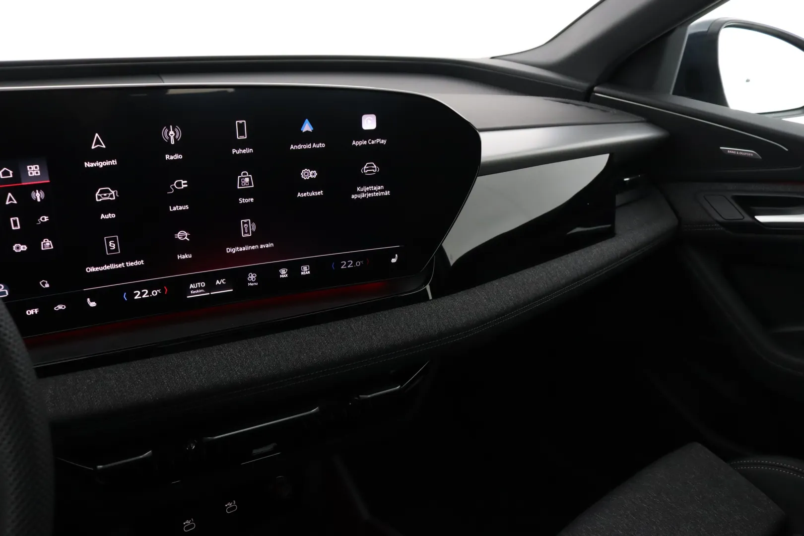 AUDI Q6 e-tron MRL-871 carousel image