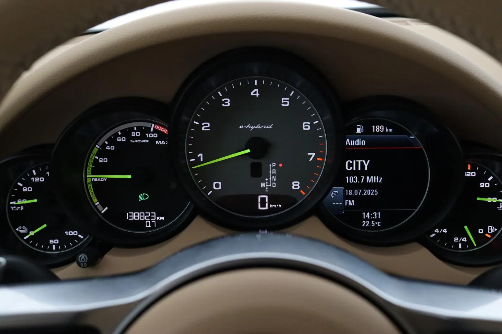 PORSCHE Cayenne XOB-182 carousel image