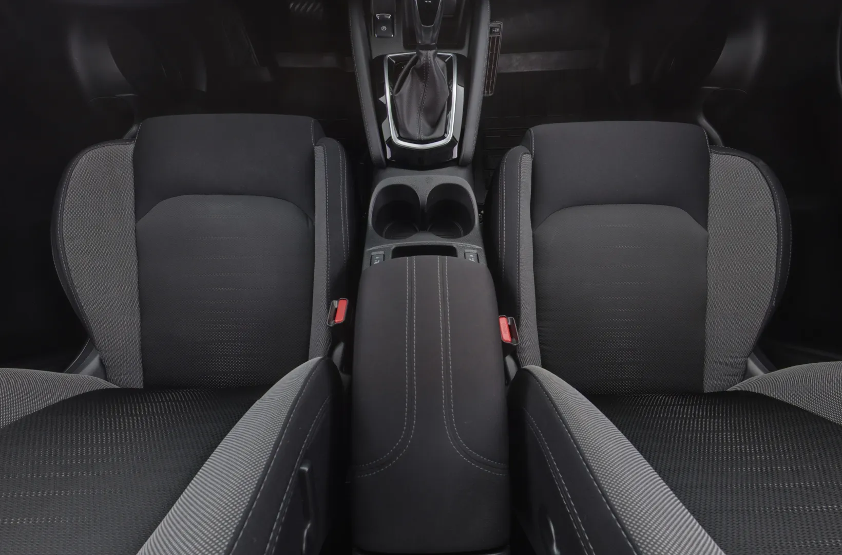 NISSAN Qashqai IOA-609 carousel image
