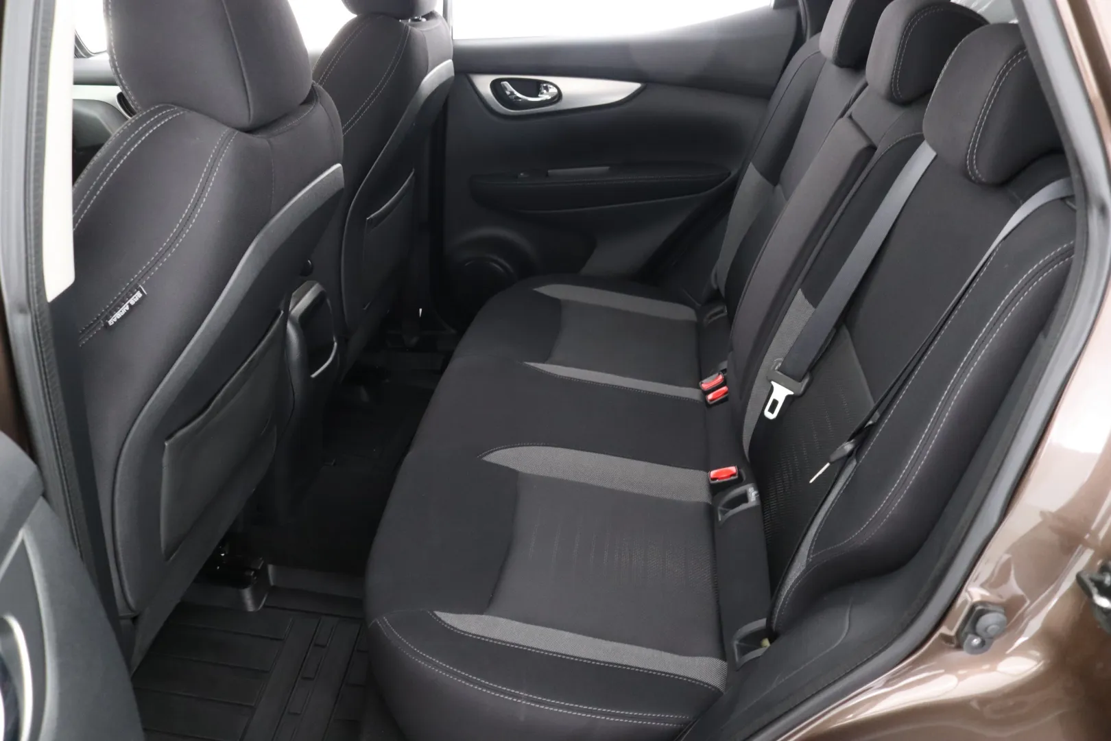 NISSAN Qashqai IOA-609 carousel image